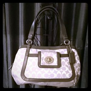 Coach Cricket Shoulder Bag in Gray Signature - LN